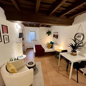 Charming Campo De' Fiori Appartement